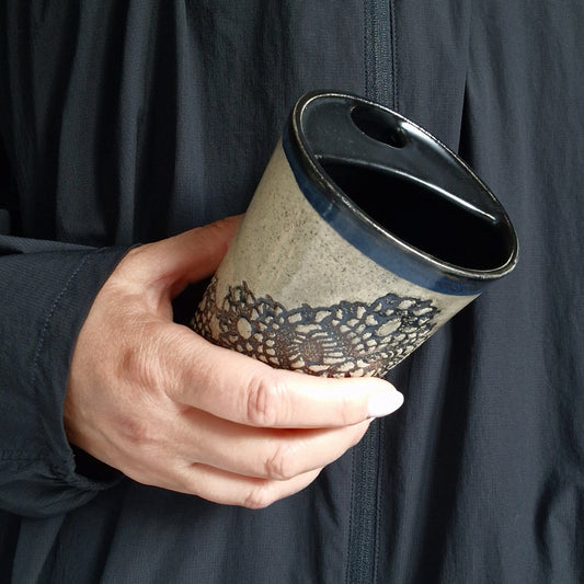 Kavos puodelis išsinešimui PYNIMĖLIS